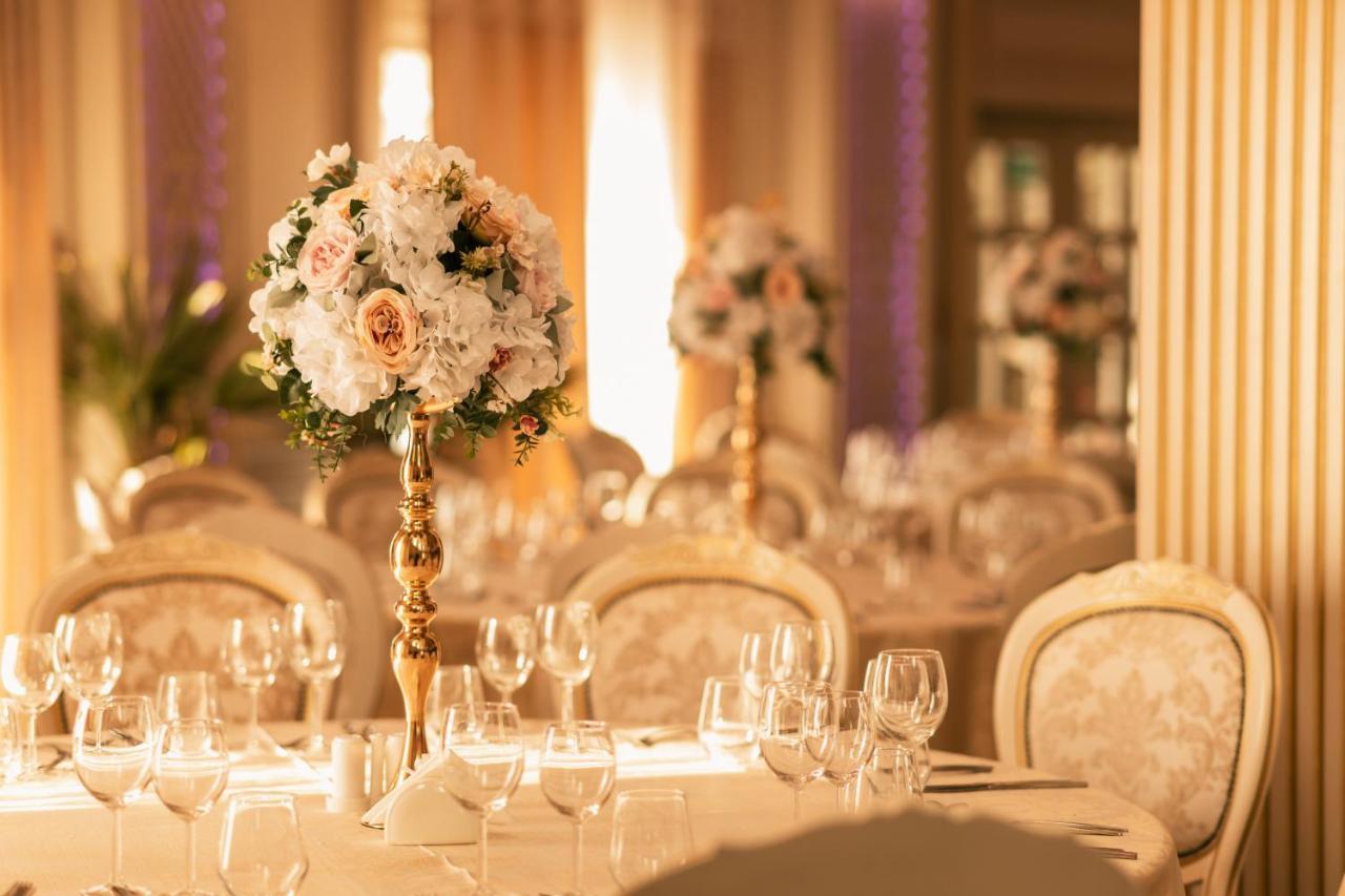 Hotel Coral Valea Lupului  エクステリア 写真
