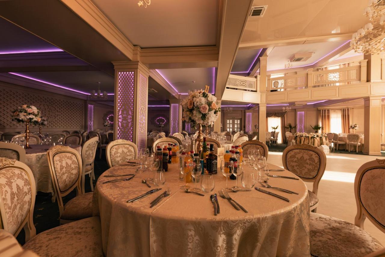Hotel Coral Valea Lupului  エクステリア 写真