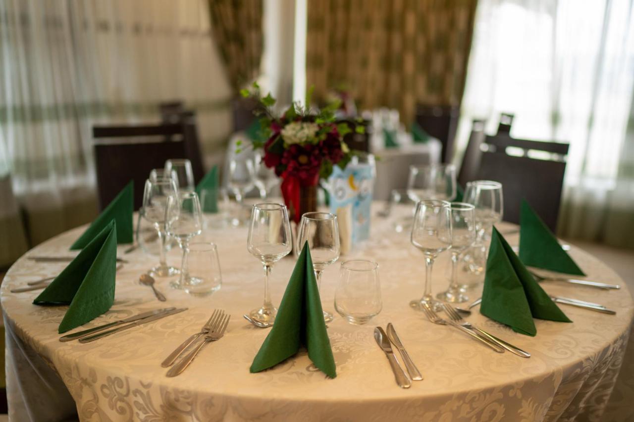 Hotel Coral Valea Lupului  エクステリア 写真