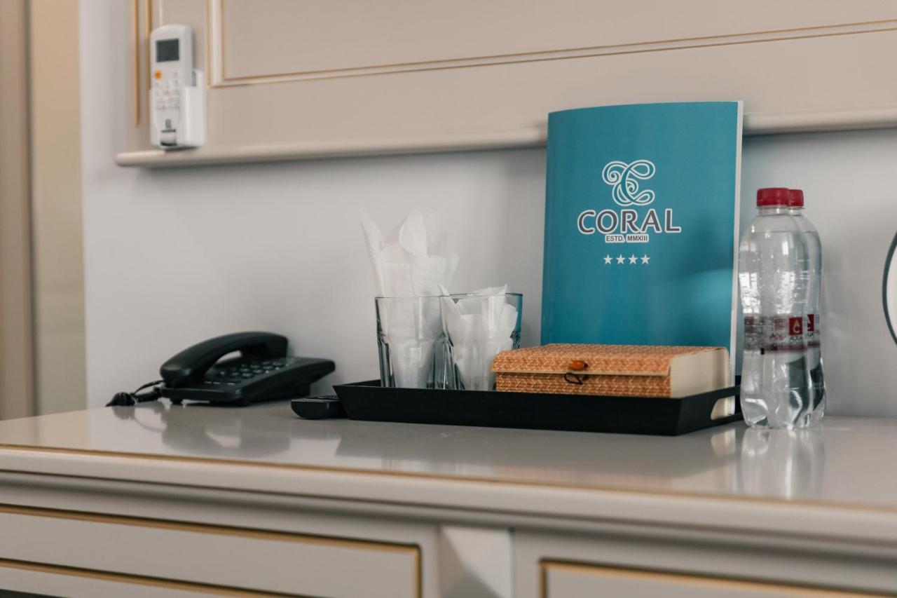 Hotel Coral Valea Lupului  エクステリア 写真