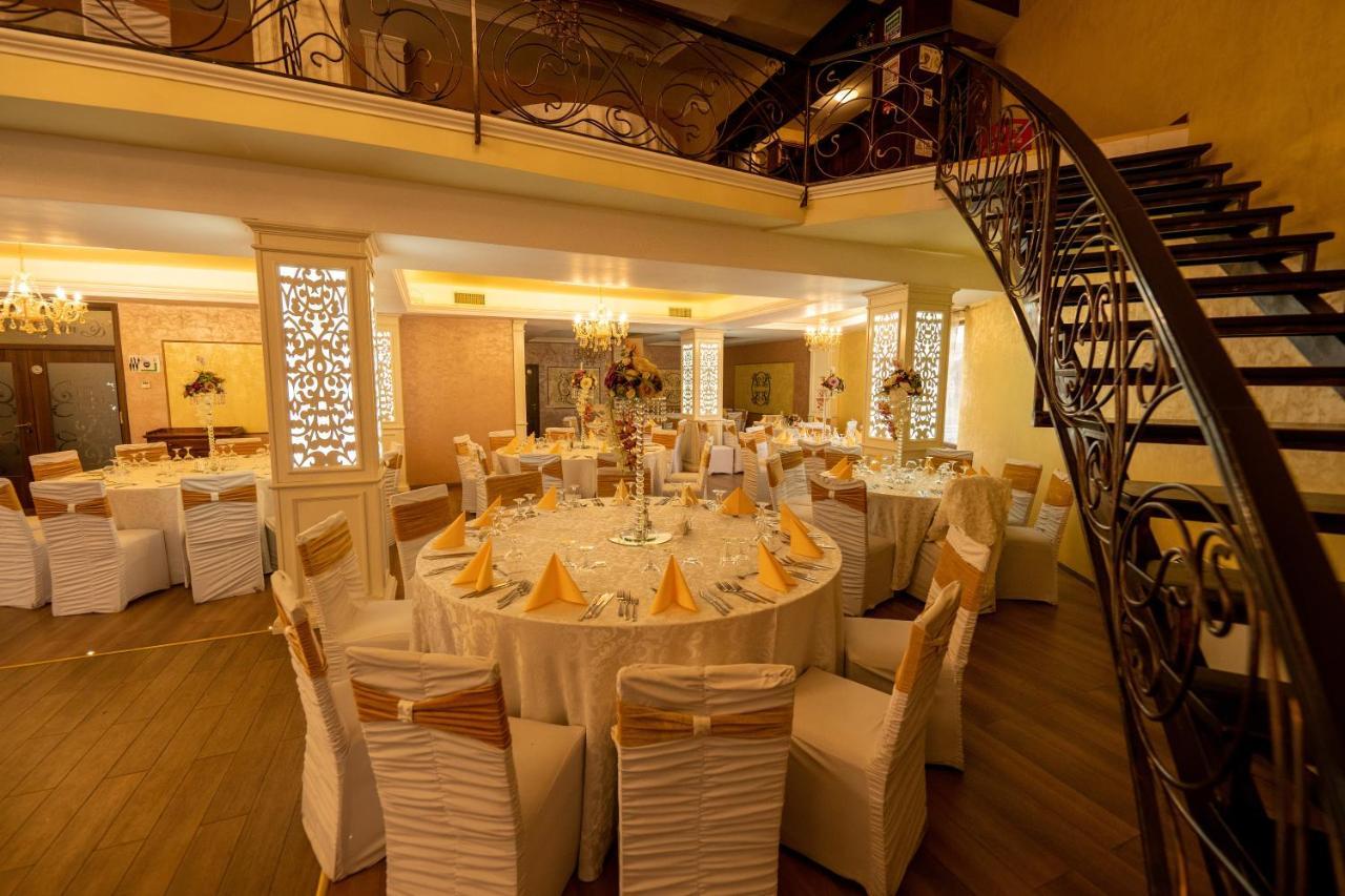 Hotel Coral Valea Lupului  エクステリア 写真