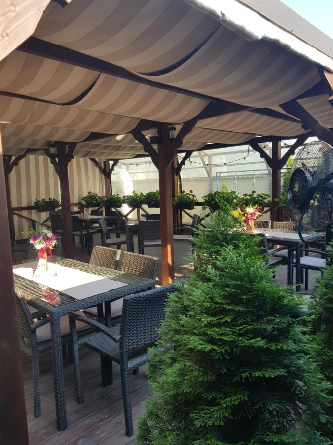 Hotel Coral Valea Lupului  エクステリア 写真