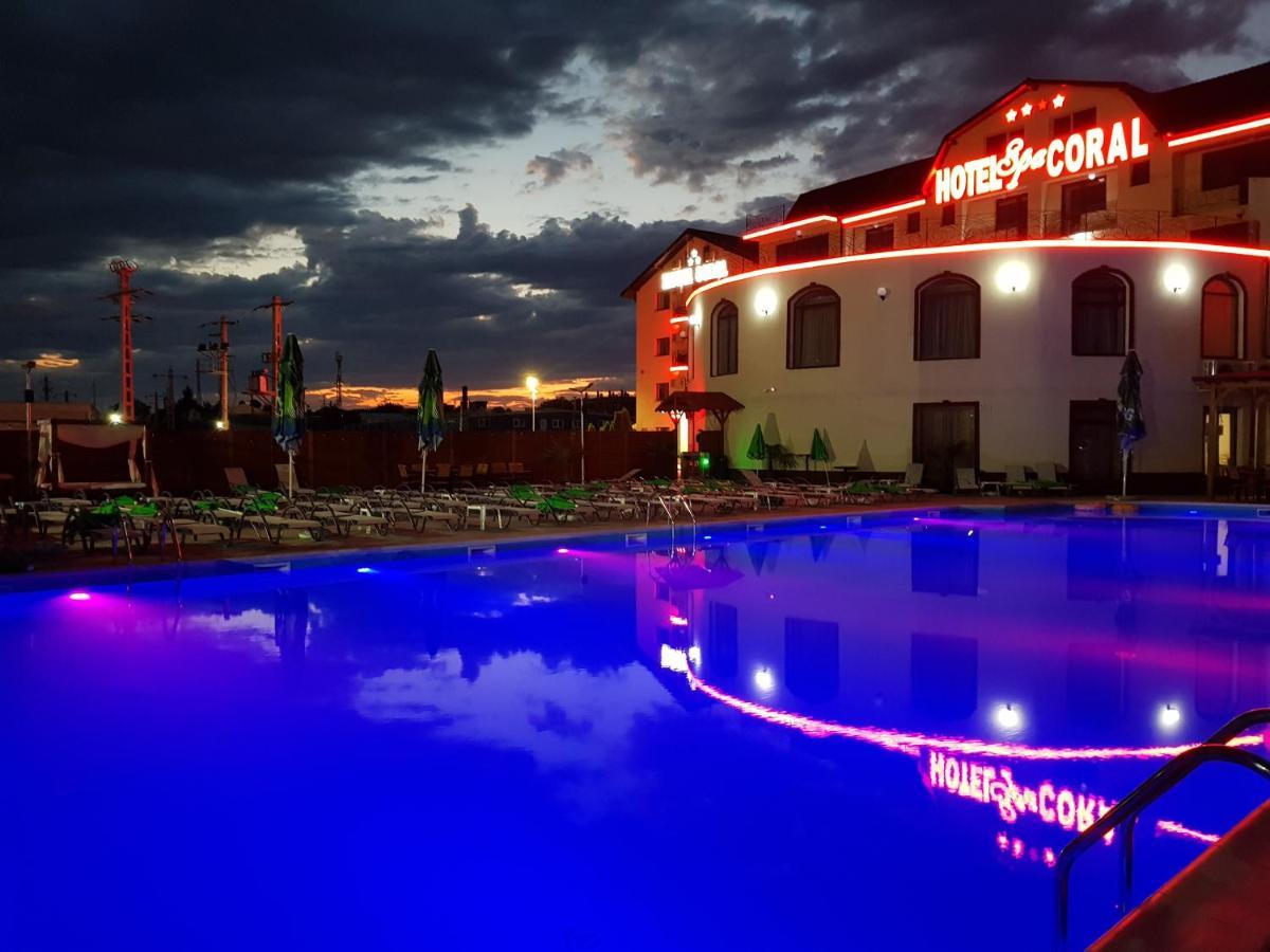Hotel Coral Valea Lupului  エクステリア 写真
